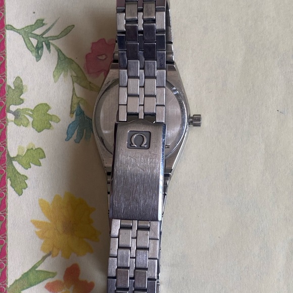 Authentic Omega Seamaster Quartz 1380 Vintage. All Stainless Steel Ladies Watch. main image 11